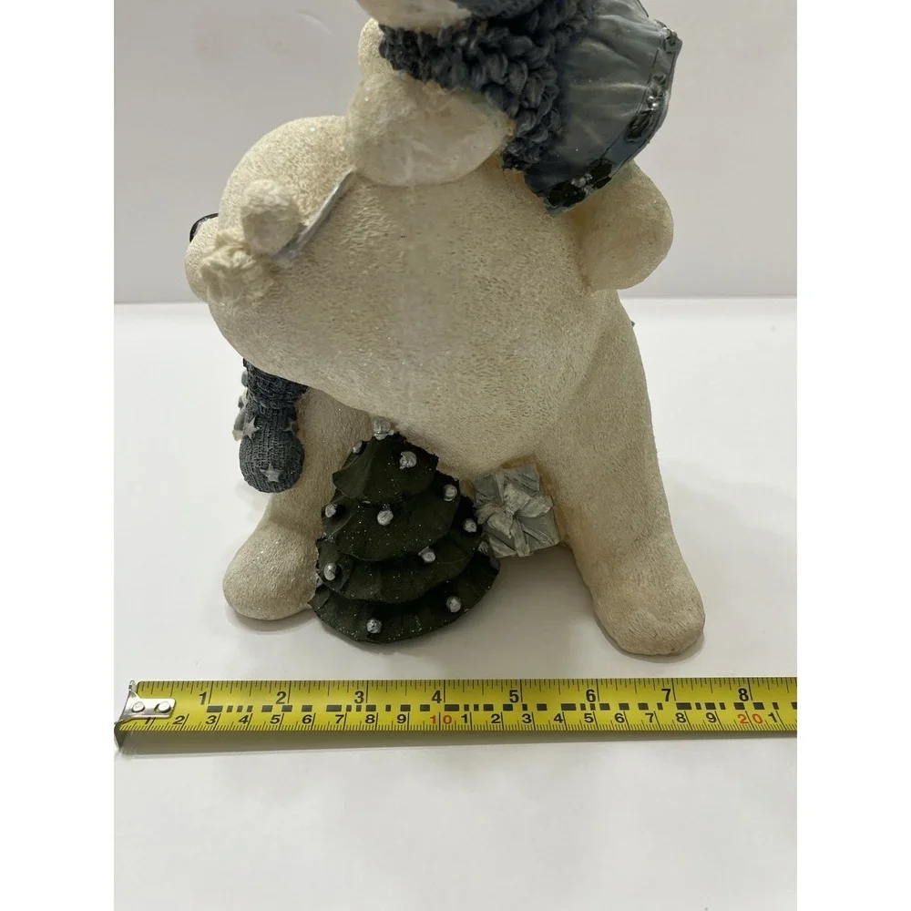 Vintage Christmas Collection by Lincolnshire Polar Bear Snowman Resin 10x10x8